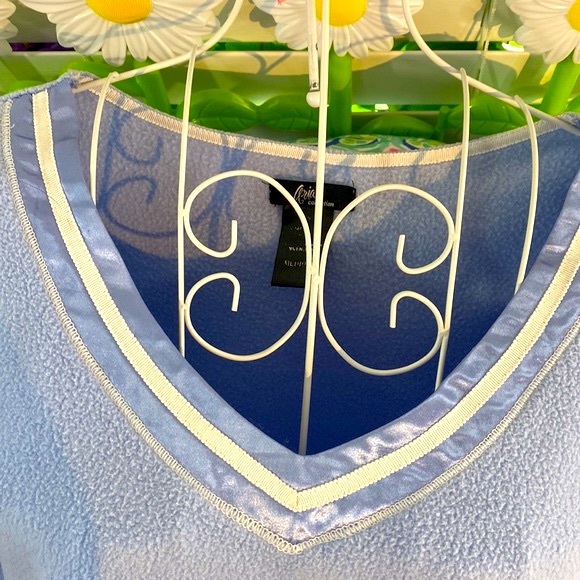 Periwinkle fleece pajamas with polka dot bottoms - Picture 2 of 11